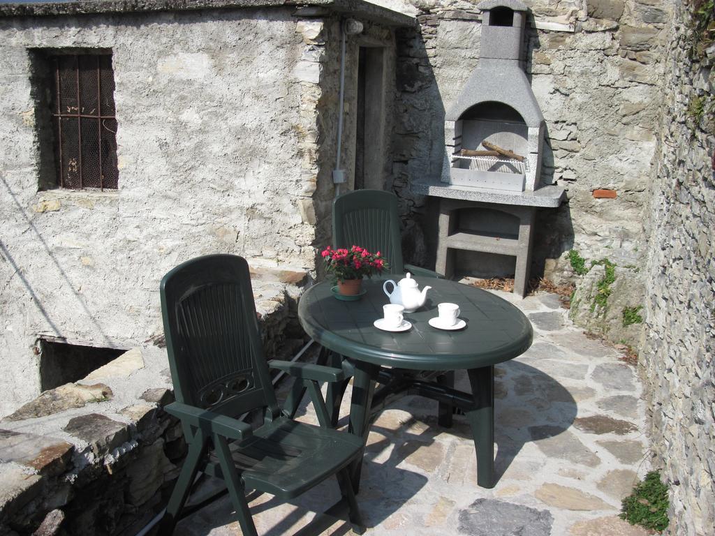 Villa Pinky House Nesso Habitación foto